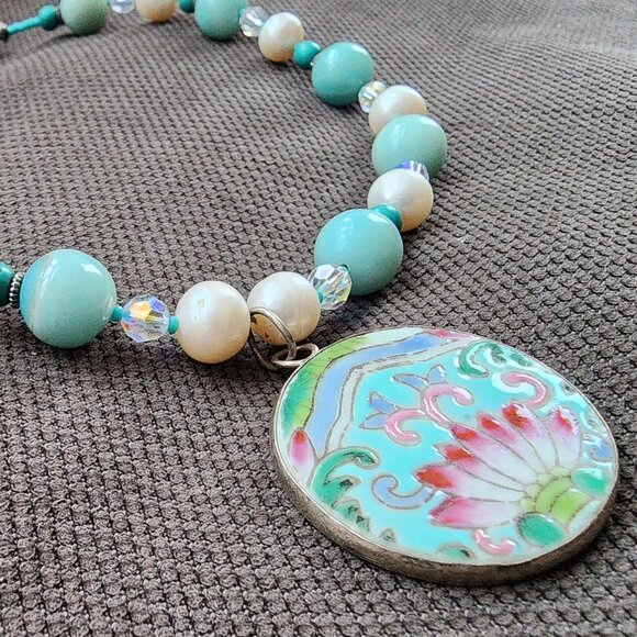 Etsy Hand Painted Pastel Floral Medallion Beaded Necklace - Picture 7 of 13